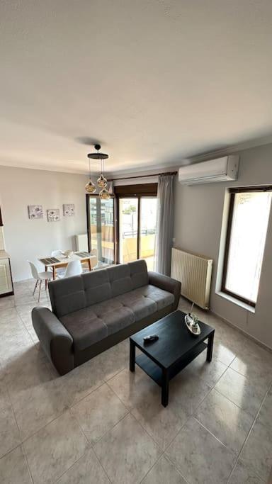 Proluxe Apartments アレクサンドルポリス エクステリア 写真